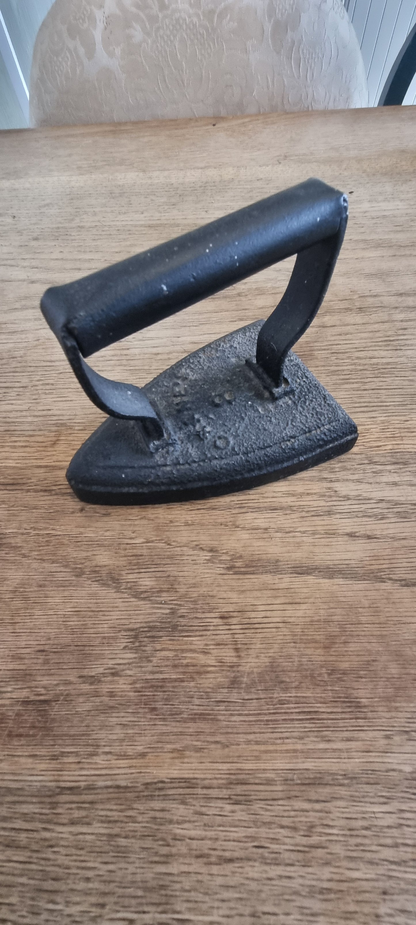 Vintage Cast Iron - Iron Press & Stand